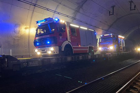 Evakuierungs- und Brandübung im Zammer Bahntunnel