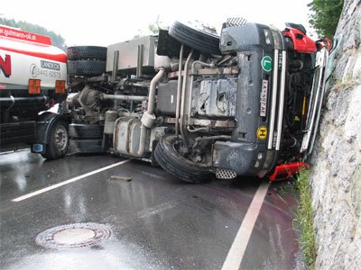 Tankwagenunfall in Graf/Gurnau